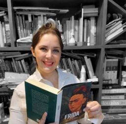 Evelyn Caroline de Mello