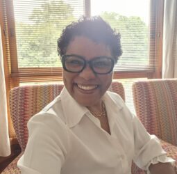 Ana Cássia Bonfim Freire